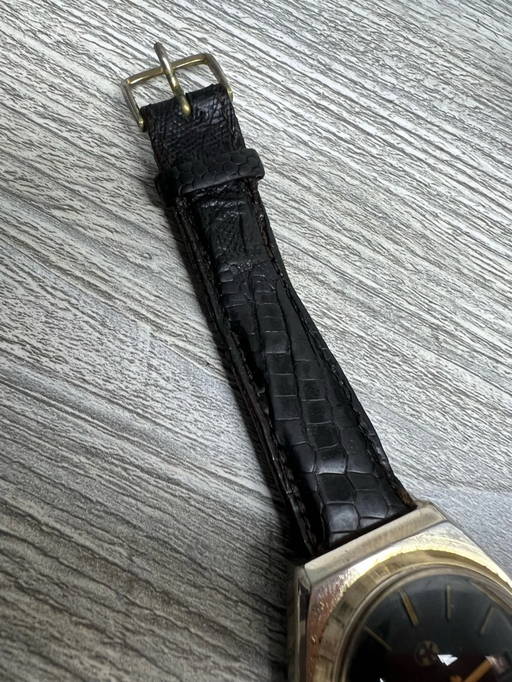 Vintage Mechanical Black Dial Gold Tone Men's Watch